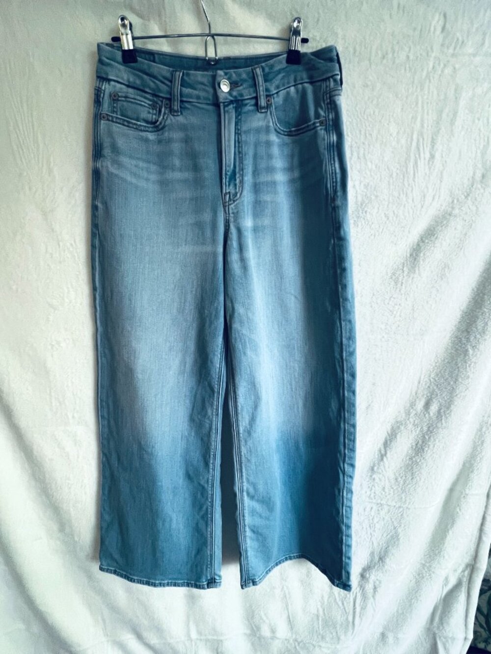American Eagle Curvy Super High Rise Baggy Wide Leg Jeans